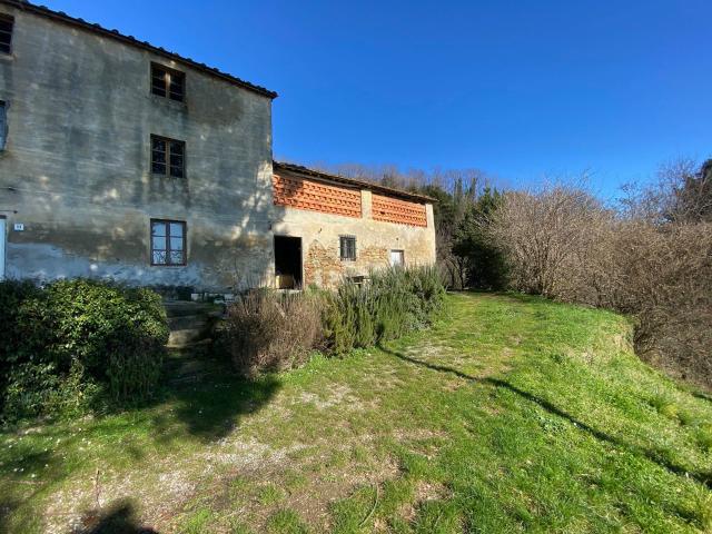 Rustico in vendita a Capannori, Toscana