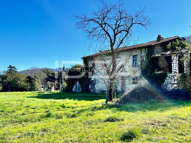 Rustico in vendita a Pozzuolo, Bagni Di Lucca Ponte