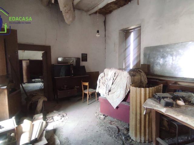 Rustico in vendita a Maddaloni, Campania