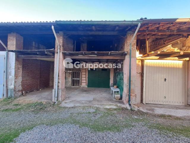Rustico in vendita a Magenta, Lombardia