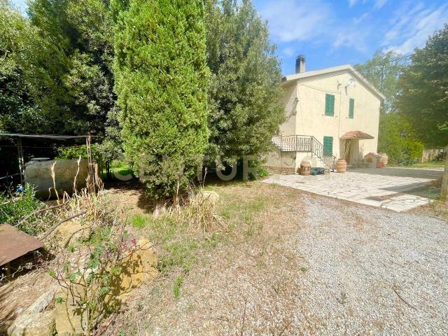 Rustico in vendita a Unione di Comuni Montani Colline del Fiora, Manciano
