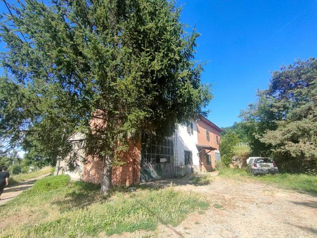 Rustico in vendita a Maranzana, Asti