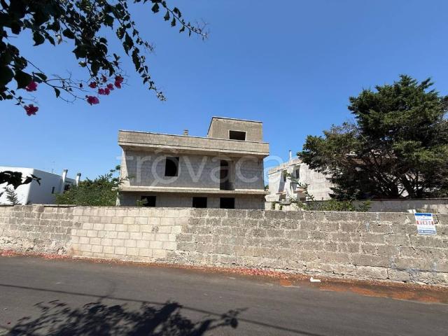 Rustico in vendita a Madonna di Roca Vecchia, Puglia