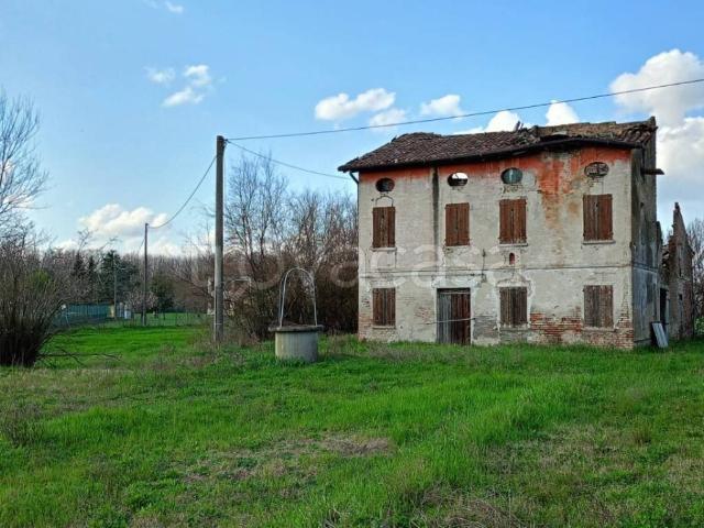 Rustico in vendita a Unione Comuni Modenesi Area Nord, Mirandola
