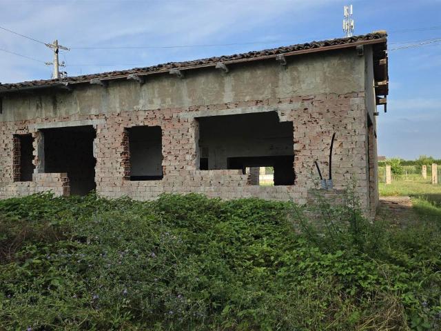 Rustico in vendita a San Faustino-Madonnina-Quattroville, Modena