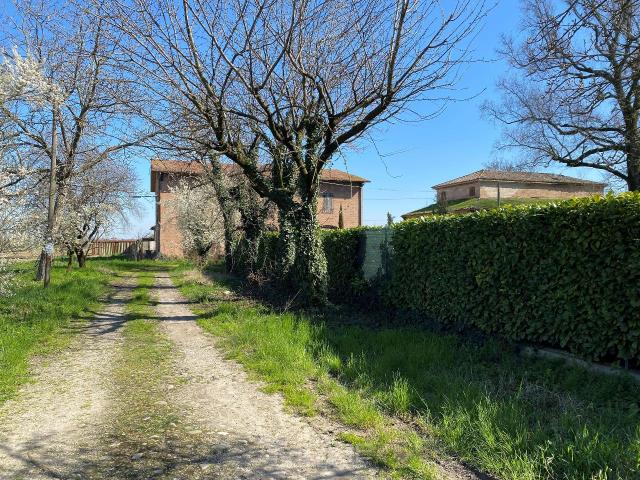 Rustico in vendita a Unione dei comuni del Distretto Ceramico, Modena