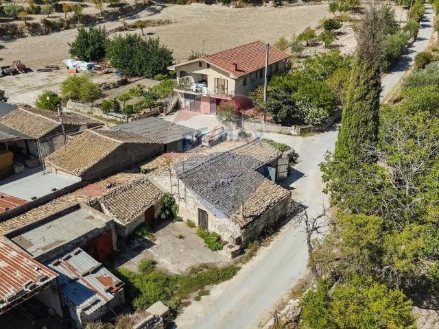 Rustico in vendita a Marina Di Modica, Sicilia