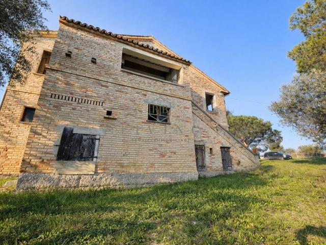 Rustico in vendita a Marche, Ascoli Piceno