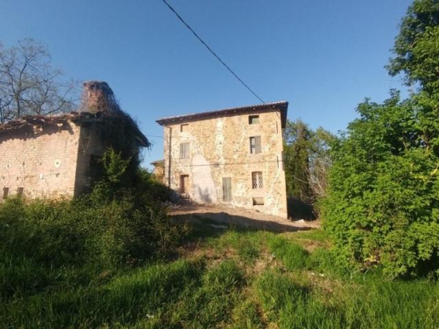 Rustico in vendita a Unione dei comuni Valli del Reno, Lavino e Samoggia, Monte San Pietro
