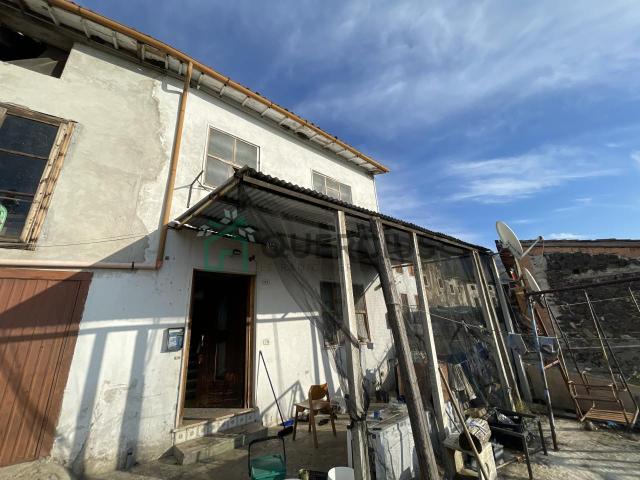 Rustico in vendita a Montecchia Di Crosara, Veneto