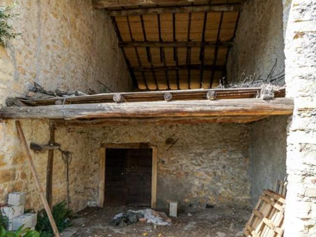 Rustico in vendita a Montecchia Di Crosara, Veneto