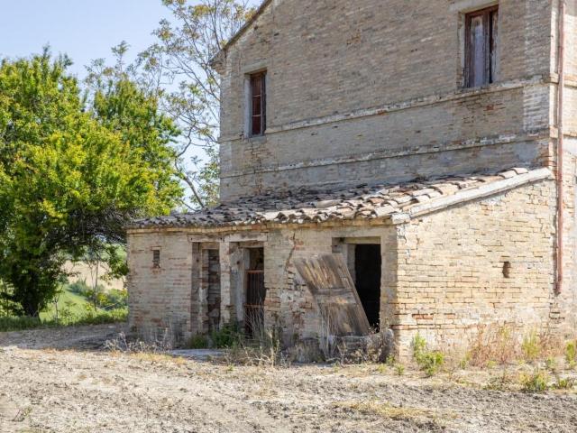 Rustico in vendita a Marche, Macerata