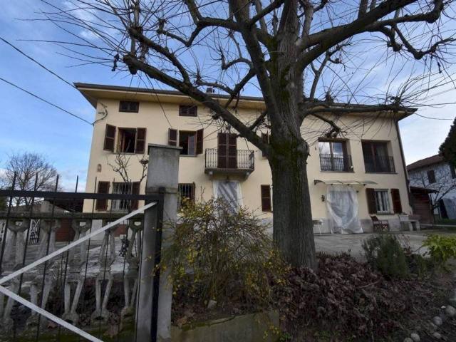 Rustico in vendita a Piemonte, Asti