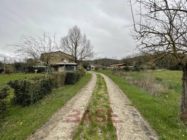 Rustico in vendita a Monteverdi Marittimo, Toscana