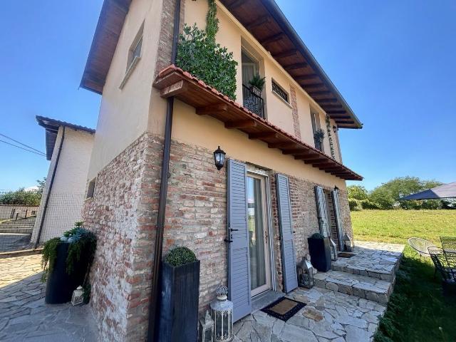 Rustico in vendita a Marcadello, Montù Beccaria