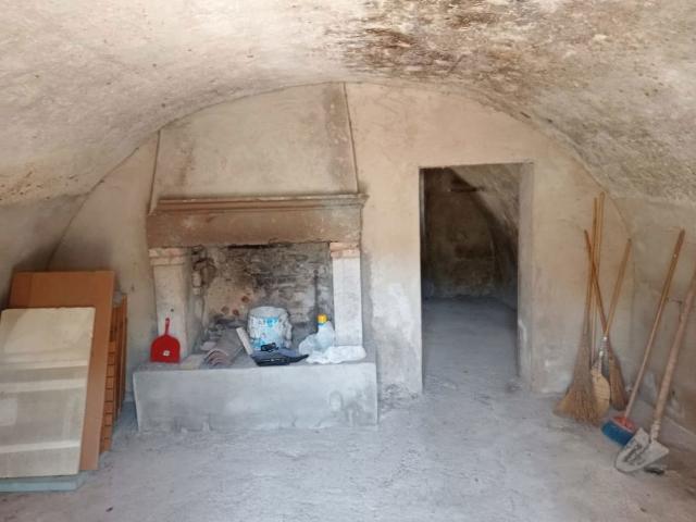 Rustico in vendita a Monzambano, Lombardia