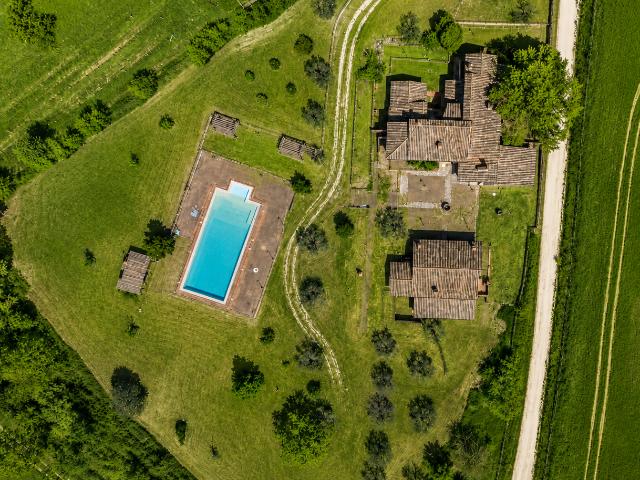 Rustico in vendita a Ponte San Lorenzo, Narni