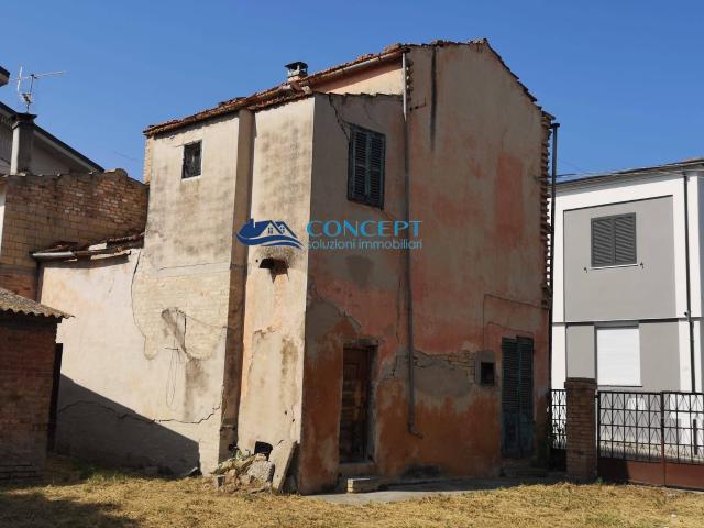 Rustico in vendita a Unione dei Comuni della Val Vibrata, Nereto