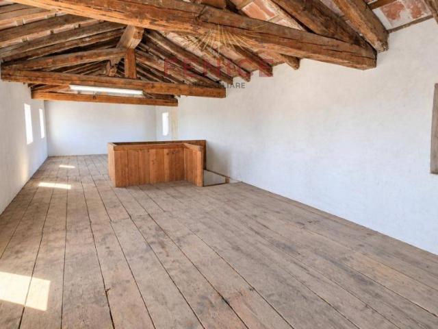 Rustico in vendita a Bavaria, Nervesa della Battaglia