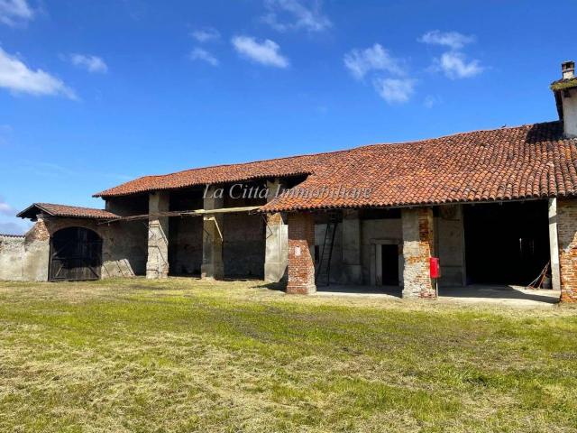 Rustico in vendita a Vignale Nuovo, Piemonte