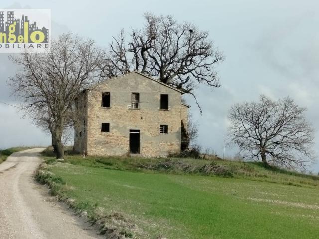 Rustico in vendita a San Barnaba, Marche