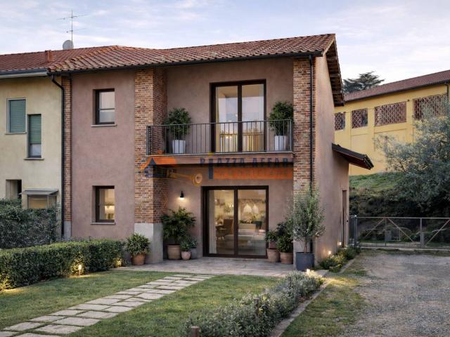 Rustico in vendita a Oggiona Con Santo Stefano, Lombardia