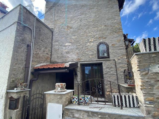 Rustico in vendita a Onzo, Liguria