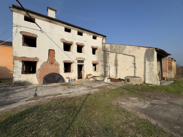 Rustico in vendita a Orgiano, Veneto