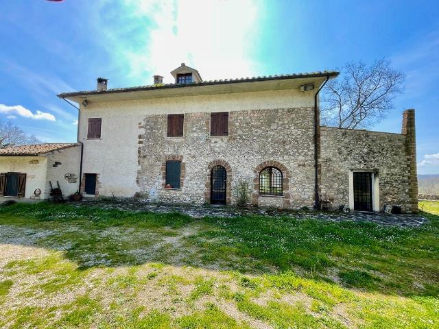 Rustico in vendita a Orte, Lazio