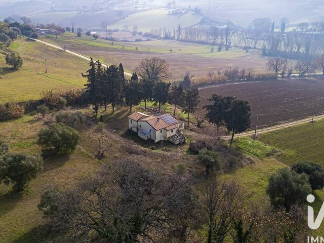 Rustico in vendita a Santo Stefano, Marche