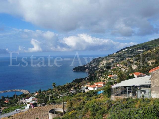 Rustico in vendita a Ospedaletti, Liguria