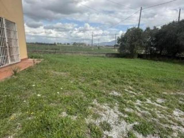 Terreno in vendita a Pisa