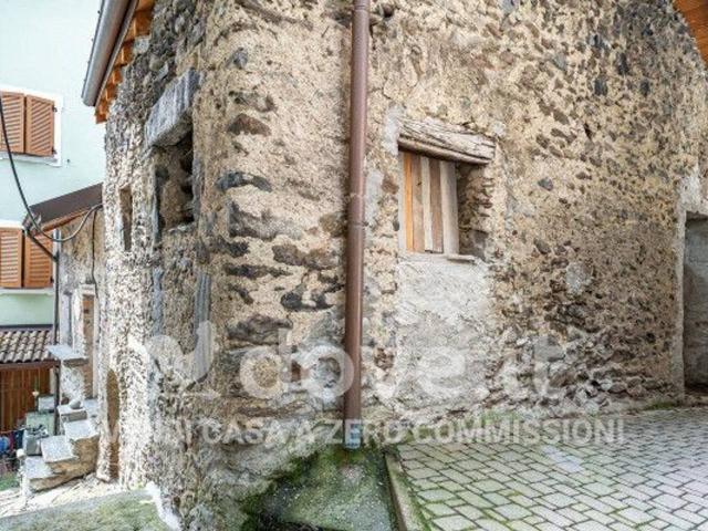 Rustico in vendita a Pagnona, Lombardia