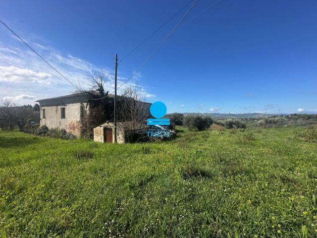 Rustico in vendita a Novilara, Pesaro