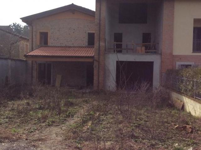 Rustico in vendita a Infrangibile, Piacenza
