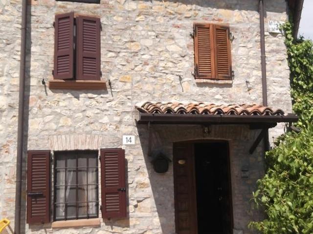 Rustico in vendita a Infrangibile, Piacenza