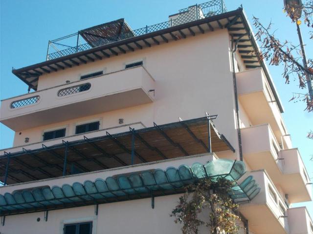 Rustico in vendita a Tonfano, Toscana
