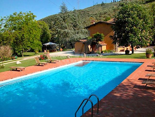 Rustico in vendita a Tonfano, Toscana