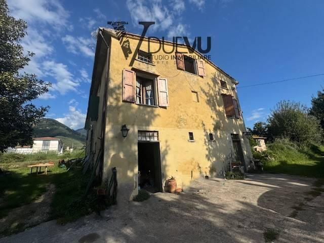 Rustico in vendita a Tonfano, Toscana