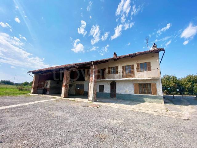 Rustico in vendita a Piozzo, Cuneo