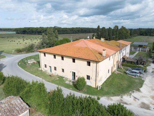 Rustico in vendita a Pisa, Toscana