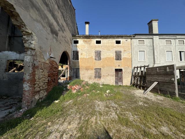 Rustico in vendita a Poiana Maggiore, Veneto