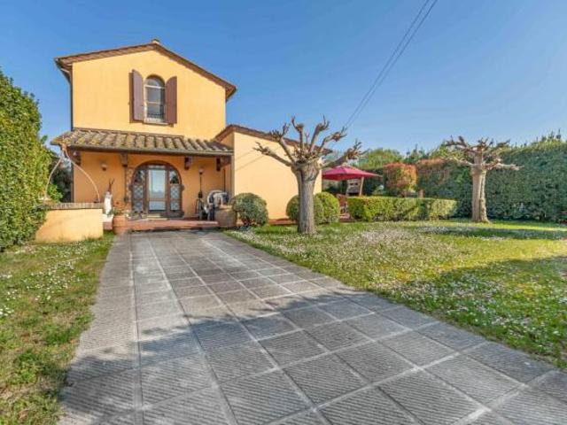 Terreno in vendita a Ponsacco, Toscana