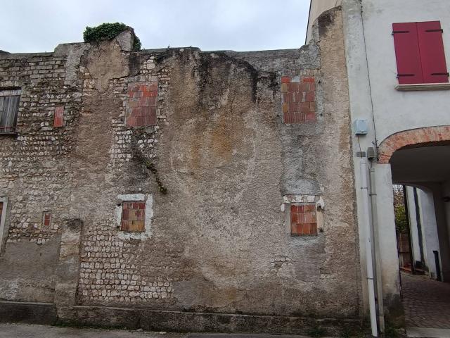 Rustico in vendita a Rorai Grande, Pordenone