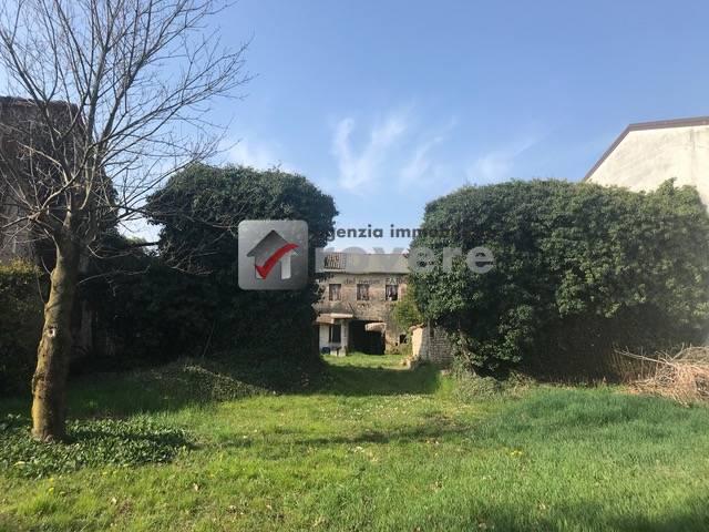 Rustico in vendita a Povegliano, Veneto
