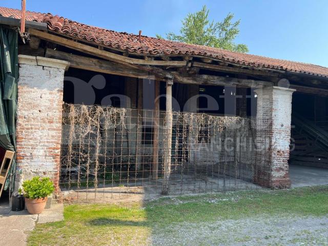 Rustico in vendita a Pozzoleone, Veneto