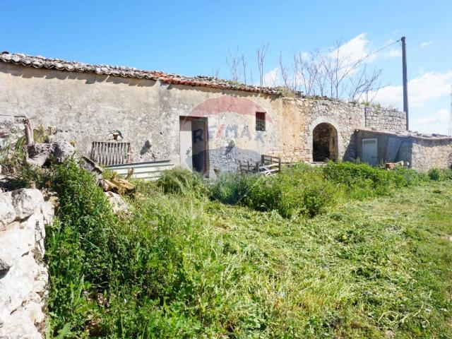 Rustico in vendita a Ragusa, Sicilia