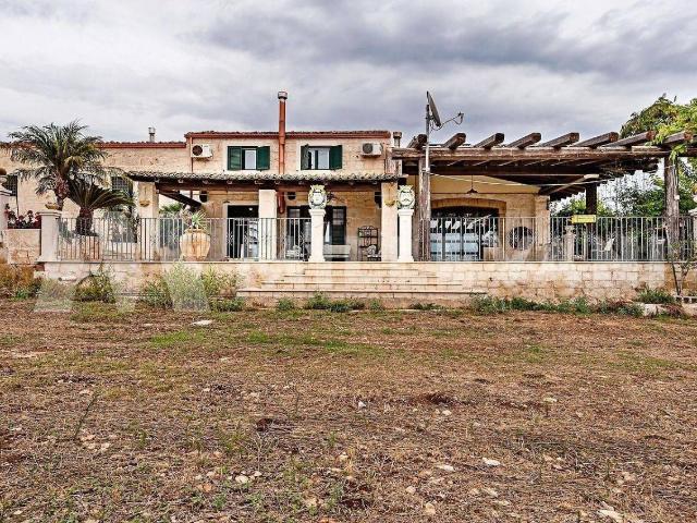 Rustico in vendita a Ragusa, Sicilia