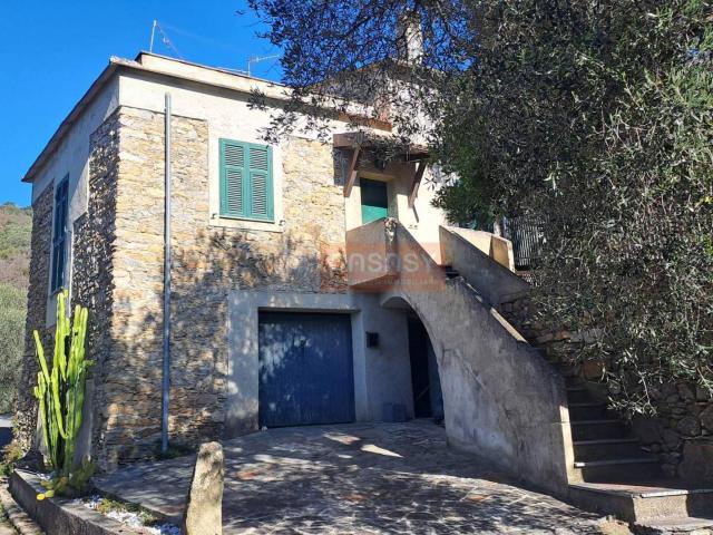 Rustico in vendita a Ranzo, Liguria