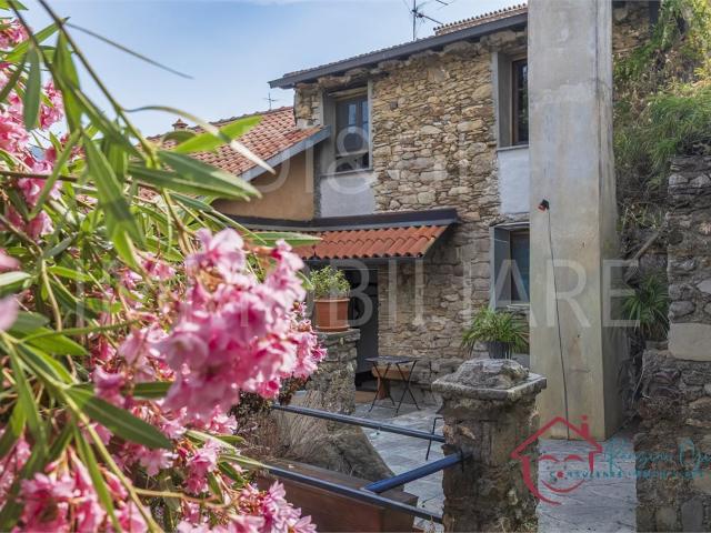 Rustico in vendita a Ranzo, Liguria